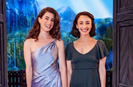 Disneys DIE EISKÖNIGIN: Ann Sophie und Abla Alaoui begeistern in (Foto: Stage Entertainment)